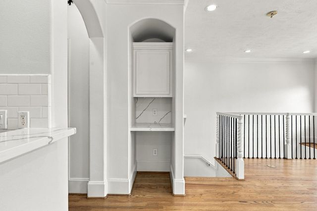1354 Studer Street, Houston, TX 77007