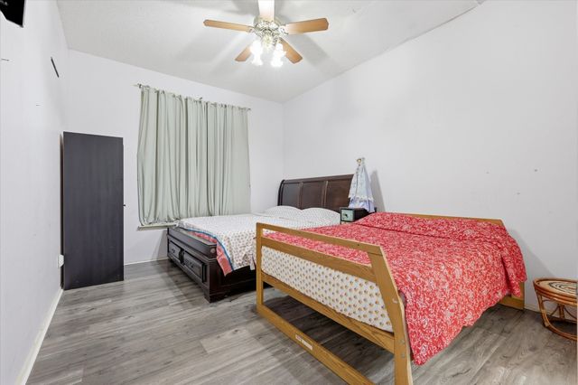 6517 White Oak Drive, Rowlett, TX 75089
