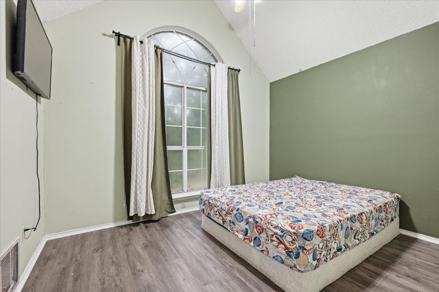 6517 White Oak Drive, Rowlett, TX 75089