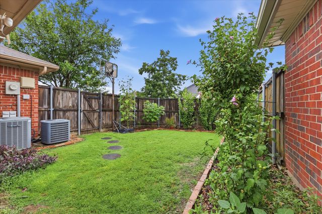 6517 White Oak Drive, Rowlett, TX 75089