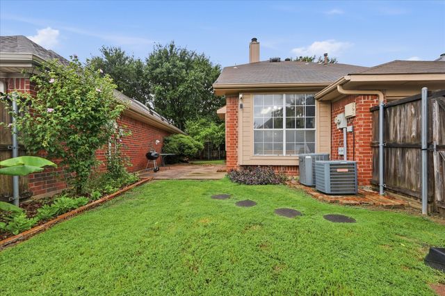 6517 White Oak Drive, Rowlett, TX 75089
