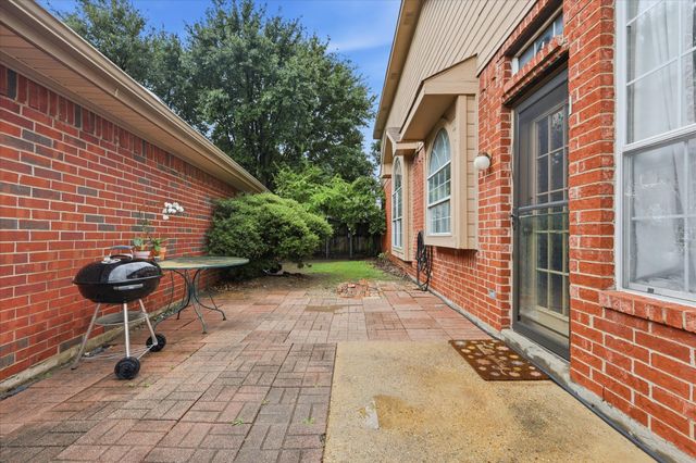 6517 White Oak Drive, Rowlett, TX 75089