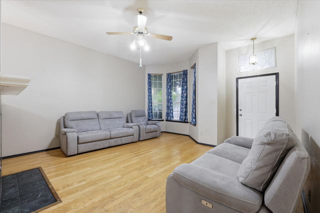 6517 White Oak Drive, Rowlett, TX 75089