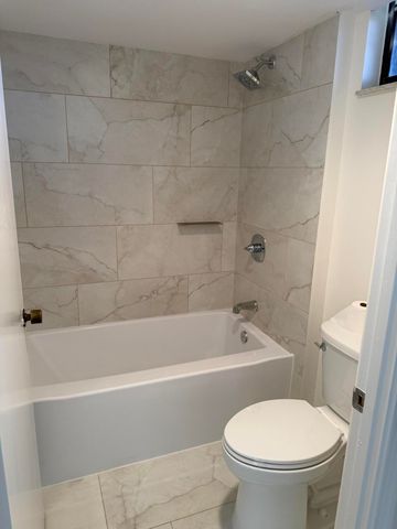 5250 Woodland Lakes Drive 130, Palm Beach Gardens, FL 33418