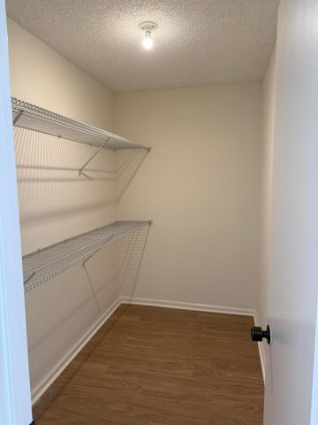 5250 Woodland Lakes Drive 130, Palm Beach Gardens, FL 33418