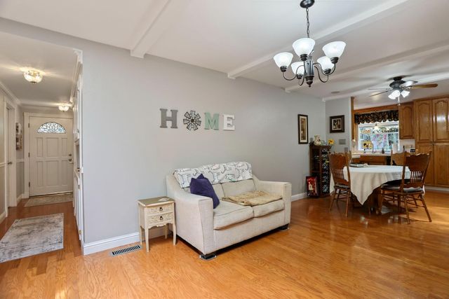 806 S Mills Ave, Lodi, CA 95242