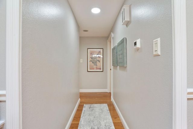 806 S Mills Ave, Lodi, CA 95242