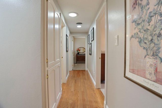 806 S Mills Ave, Lodi, CA 95242