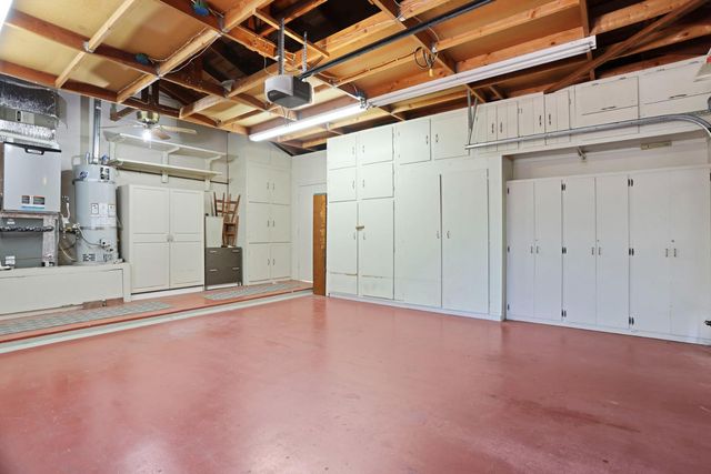 806 S Mills Ave, Lodi, CA 95242