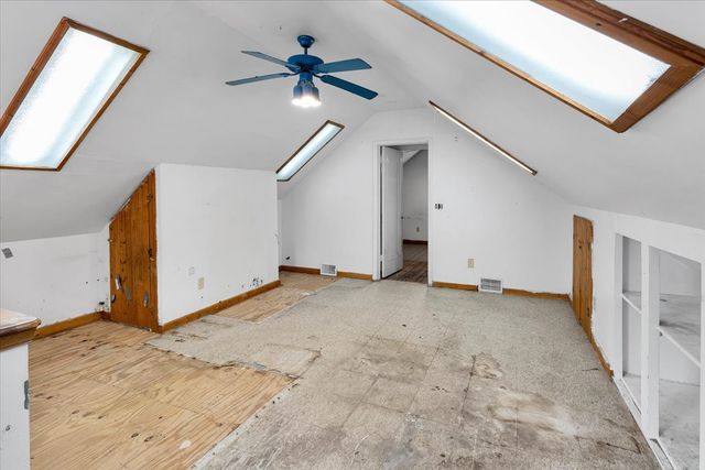 4328 Wolf Road, Western Springs, IL 60558