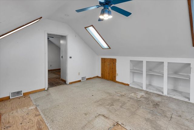 4328 Wolf Road, Western Springs, IL 60558