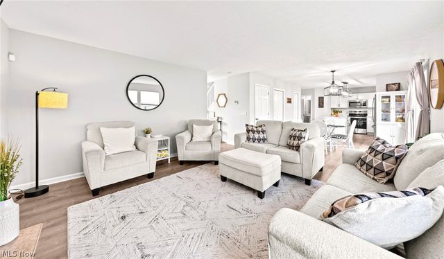 10447 Dogwood Drive, Aurora, OH 44202