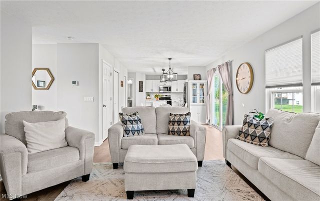 10447 Dogwood Drive, Aurora, OH 44202