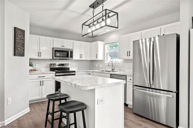 10447 Dogwood Drive, Aurora, OH 44202