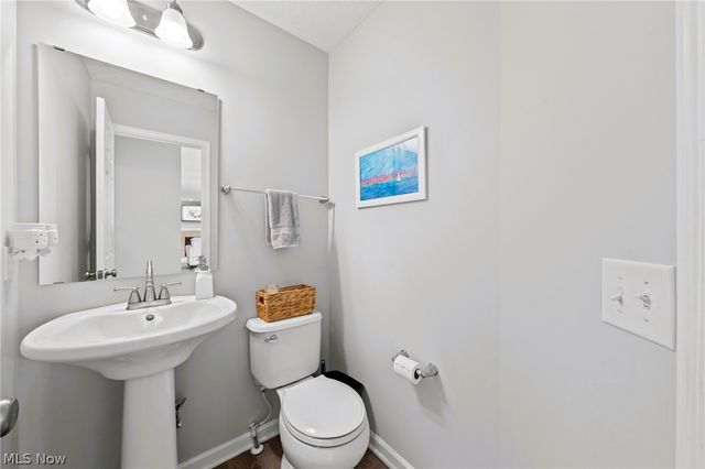 10447 Dogwood Drive, Aurora, OH 44202