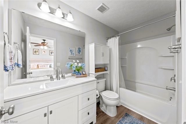 10447 Dogwood Drive, Aurora, OH 44202