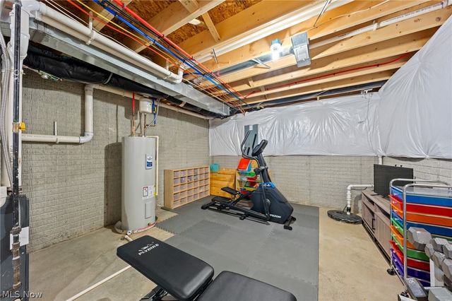 10447 Dogwood Drive, Aurora, OH 44202