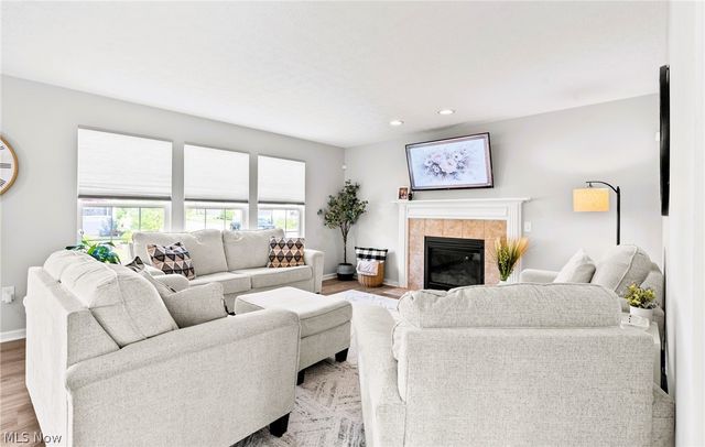 10447 Dogwood Drive, Aurora, OH 44202