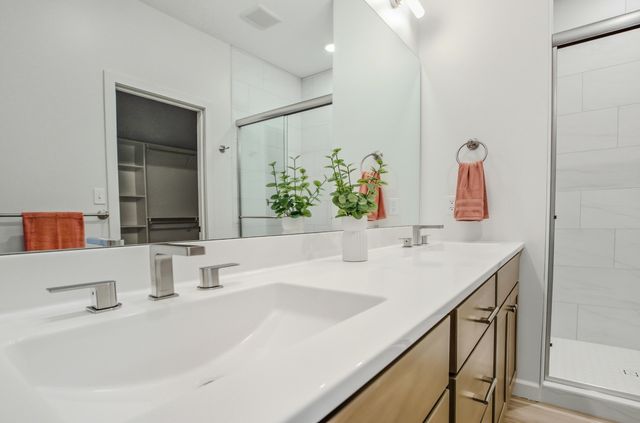 4401 STONE MOUNTAIN PKY, Columbia, MO 65201