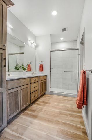 4401 STONE MOUNTAIN PKY, Columbia, MO 65201