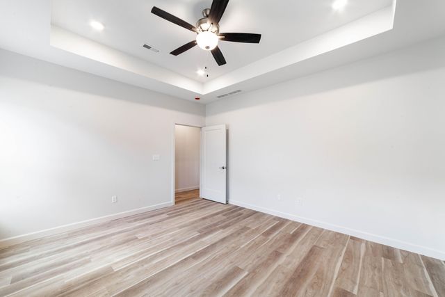 4401 STONE MOUNTAIN PKY, Columbia, MO 65201