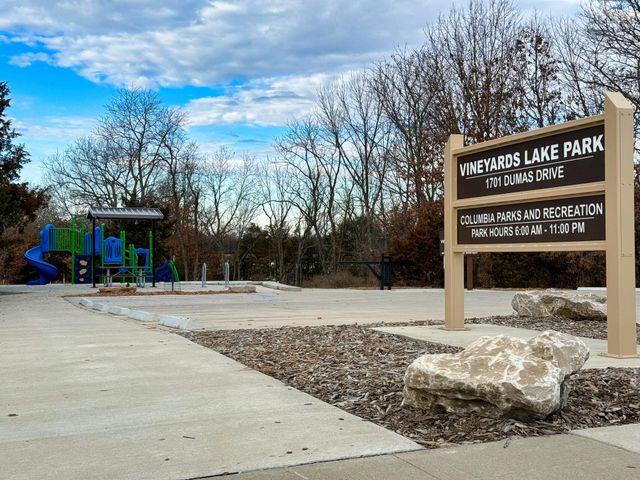 4401 STONE MOUNTAIN PKY, Columbia, MO 65201