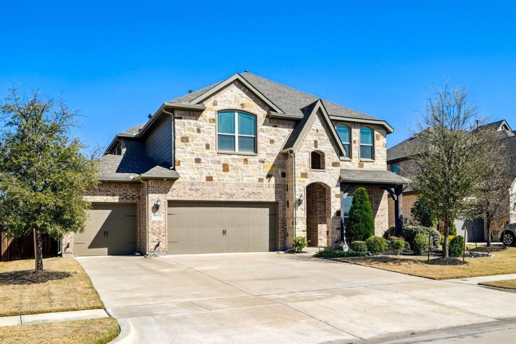 7576 Sevie Lane, Grand Prairie, TX 75054