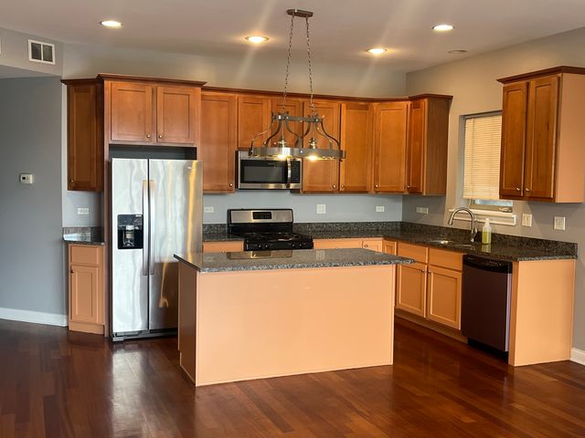 2853 N Pulaski Road 2S, Chicago, IL 60641
