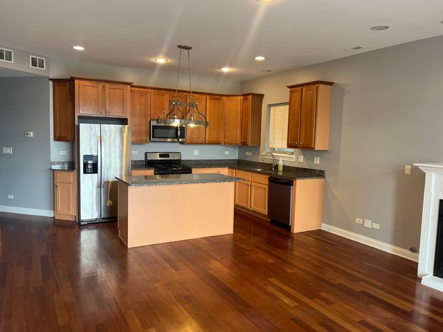 2853 N Pulaski Road 2S, Chicago, IL 60641