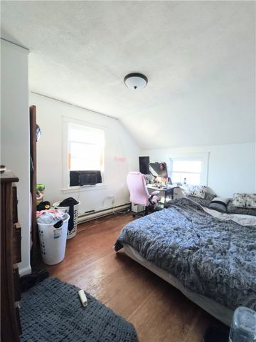 73 Old Fort Road, Newport, RI 02840