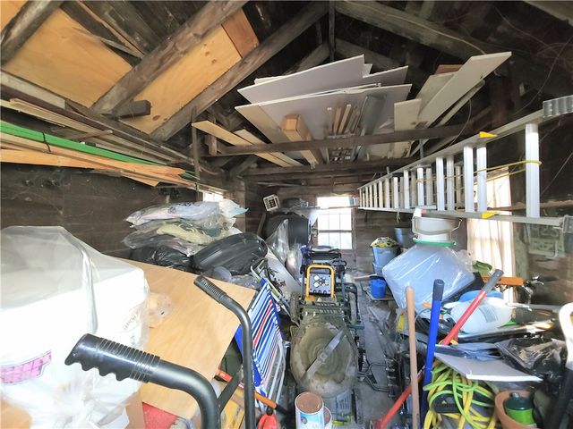 73 Old Fort Road, Newport, RI 02840