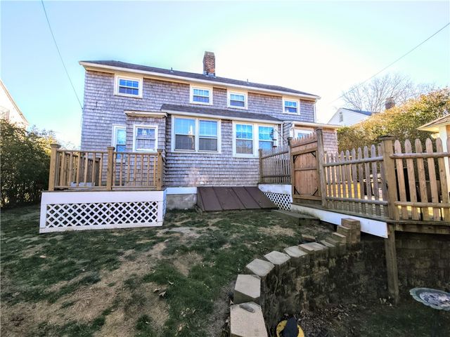 73 Old Fort Road, Newport, RI 02840