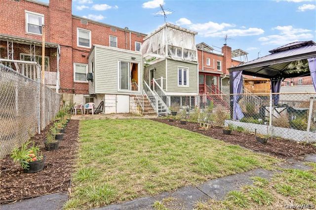 84-92A Austin Street, Kew Gardens, NY 11415