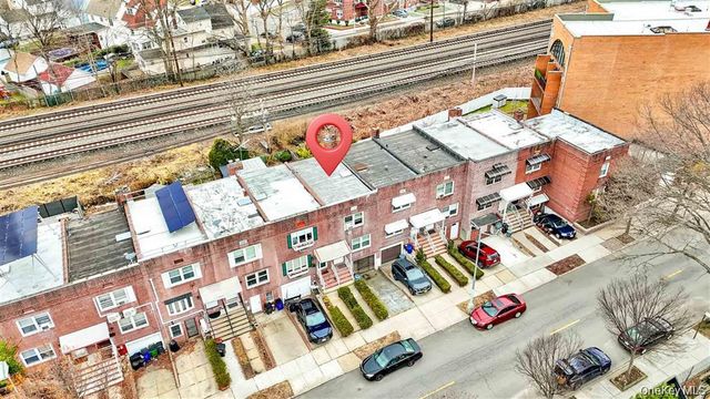 84-92A Austin Street, Kew Gardens, NY 11415