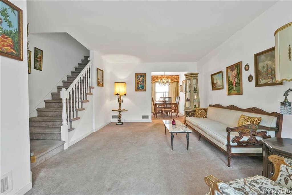 84-92A Austin Street, Kew Gardens, NY 11415 — photo 5