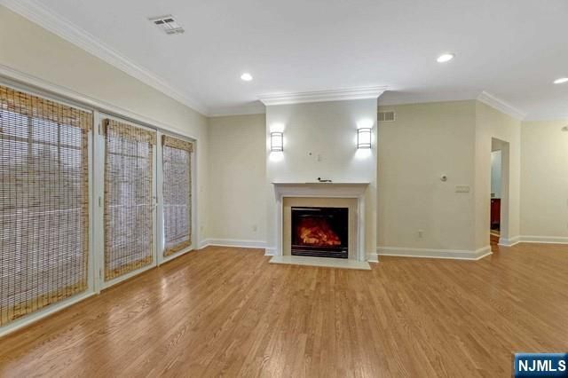 5 Tenakill Park 212, Cresskill, NJ 07626