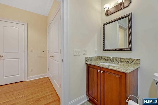 5 Tenakill Park 212, Cresskill, NJ 07626