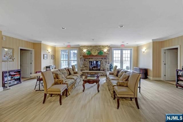 5 Tenakill Park 212, Cresskill, NJ 07626