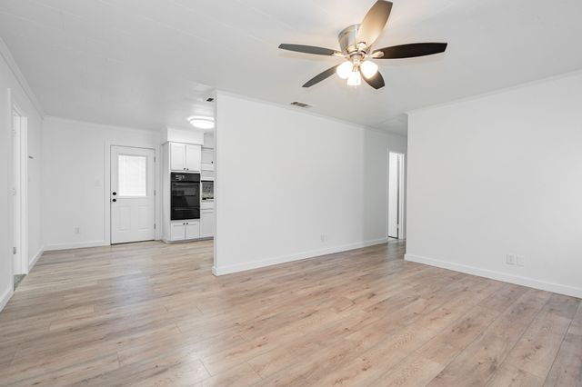 2401 Gilmer Street, Caddo Mills, TX 75135