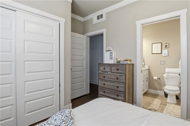 1997 S Florida Way, Fayetteville, AR 72701