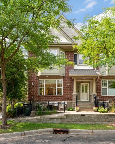 11343 Stratton Avenue 214, Eden Prairie, MN 55344