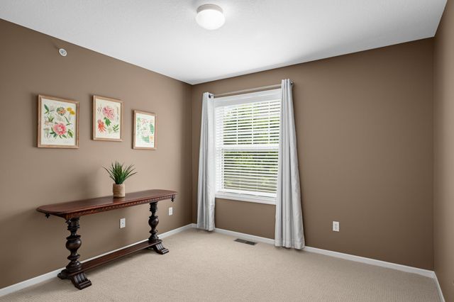 11343 Stratton Avenue 214, Eden Prairie, MN 55344