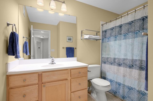 11343 Stratton Avenue 214, Eden Prairie, MN 55344