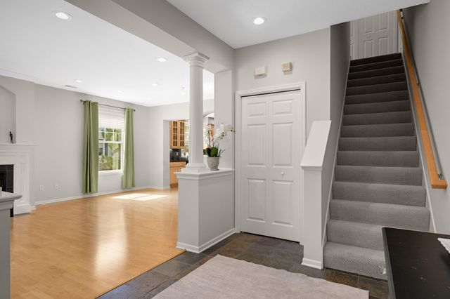 11343 Stratton Avenue 214, Eden Prairie, MN 55344