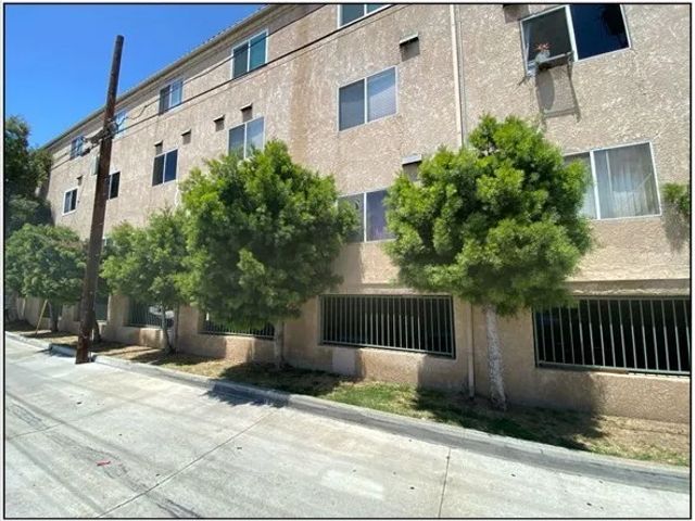 6100 Rugby 113, Huntington Park, CA 90255