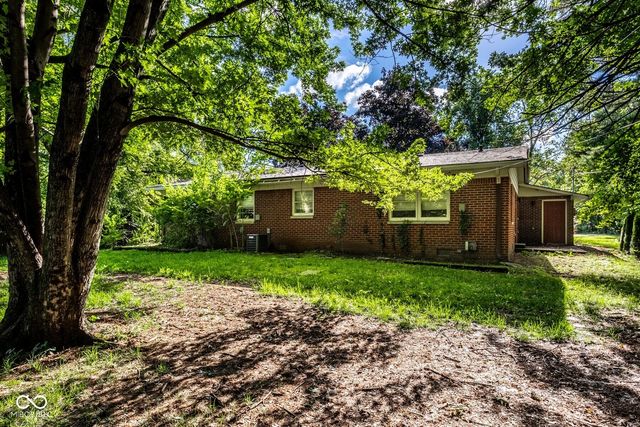 9514 Haverstick Road, Indianapolis, IN 46240