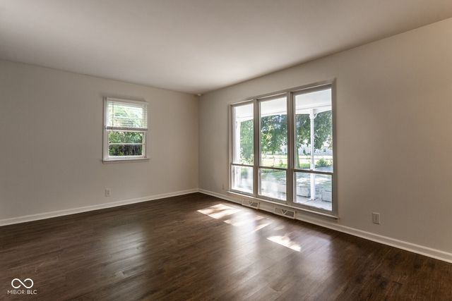 9514 Haverstick Road, Indianapolis, IN 46240