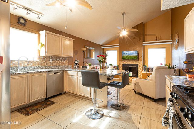 1123 NIGHT HAWK Drive, El Paso, TX 79912