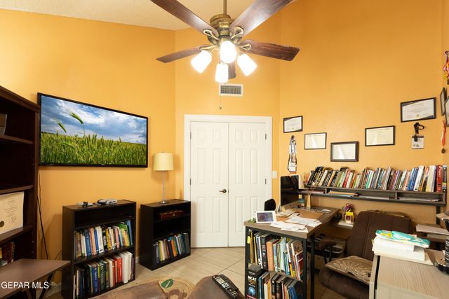 1123 NIGHT HAWK Drive, El Paso, TX 79912