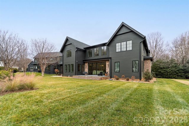 9119 Summer Club Road, Charlotte, NC 28277